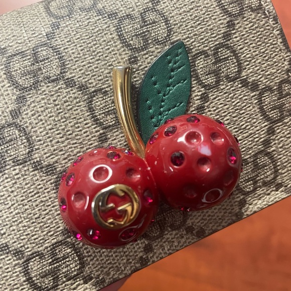 Gucci Monogram Cherry Wallet with COA - Picture 3 of 12